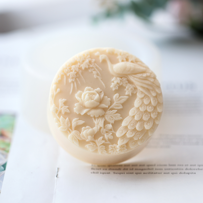 Chim Công Họa Tiết Hoa Xà Phồn - đánh giá và giá Soap Making Art