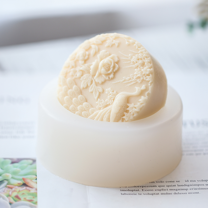 Chim Công Họa Tiết Hoa Xà Phồn - đánh giá và giá Soap Making Art